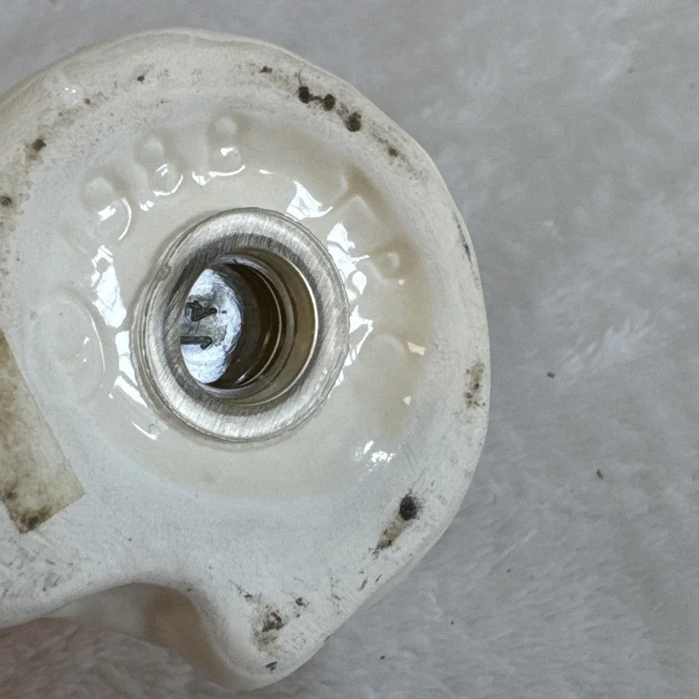 1988 Vintage Ceramic Pillsbury Girl Shaker Cream Blue‎ Eyes 3.5